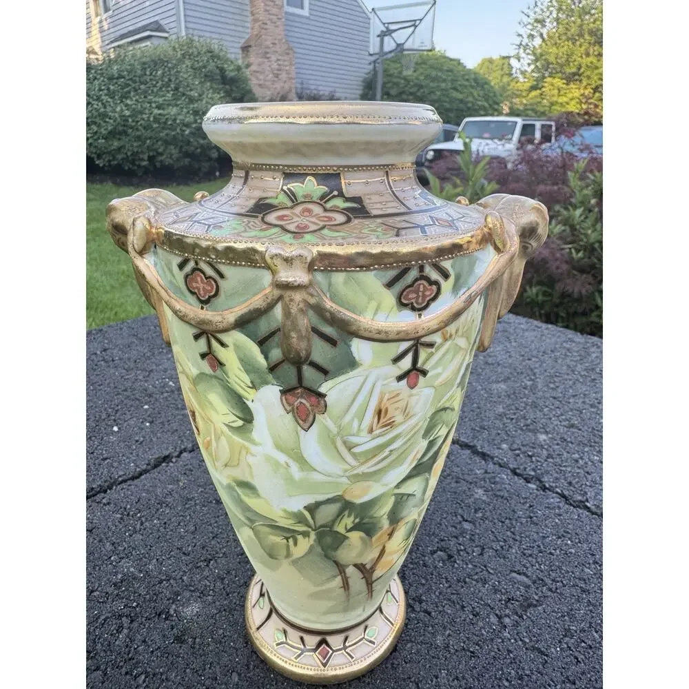 Antique Nippon Hand Painted Vase Roses Gold Moriage M in Wreath Morimura 9